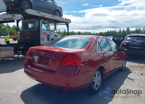2007 Honda Accord 2.4 Se z USA, uszkodzony, nr VIN 1HGCM56307A035983
